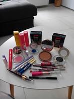 Grote partij make-up van Pupa, Overige kleuren, Gehele gezicht, Ophalen of Verzenden, Zo goed als nieuw
