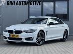 BMW 4-serie Gran Coupé 440i xDrive High Executive 326 PK |, Auto's, BMW, Lichtsensor, Met garantie (alle), Wit, Leder