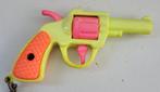 Retro Speelgoed Revolver Sleutelhanger, Ophalen of Verzenden