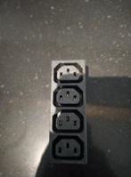 3x IEC 60320 C13 met 4 uitgangen voor de hobbyist, Ophalen of Verzenden, Gebruikt