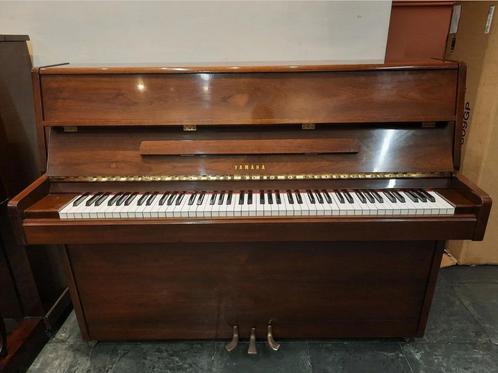 Yamaha P2 piano - Gratis verzending!, Muziek en Instrumenten, Piano's, Zo goed als nieuw, Piano, Bruin, Ophalen