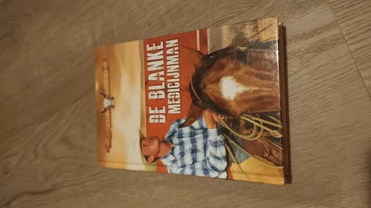 De blanke medicijnenman Karl May, Boeken, Avontuur en Actie, Zo goed als nieuw, Ophalen of Verzenden