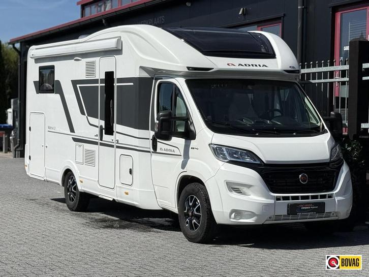 Adria Matrix Plus 670 SC - Queensbed camper - Automaat, Caravans en Kamperen, Campers, Bedrijf, tot en met 6, Half-integraal, Adria