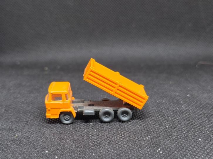 Wiking 945 - Magirus Deutz 100 D 7 kipper (14926), Hobby en Vrije tijd, Modeltreinen | N-Spoor, Gebruikt, Overige typen, Gelijkstroom