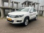 Volkswagen Tiguan 1.4 TSI Sport&Style 2012 Wit, Voorwielaandrijving, 74 €/maand, Zwart, 4 cilinders