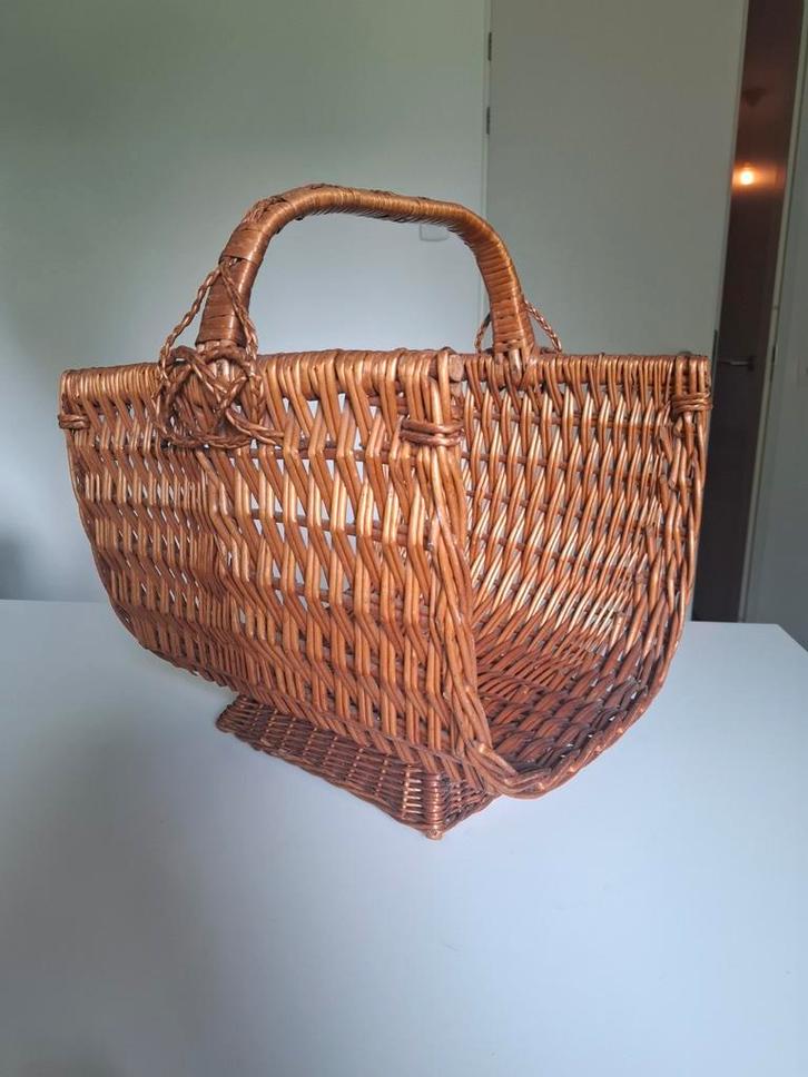 Vintage rotan riet lectuurmand bloemenmand open, Huis en Inrichting, Woonaccessoires | Schalen en Manden, Gebruikt, Rechthoekig