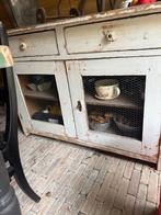Antieke kastje met gazen deurtjes, Ophalen