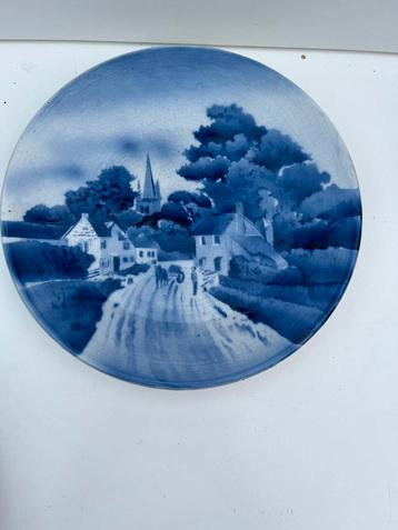 Blauw Wandbord Dorpsgezicht beschikbaar voor biedingen