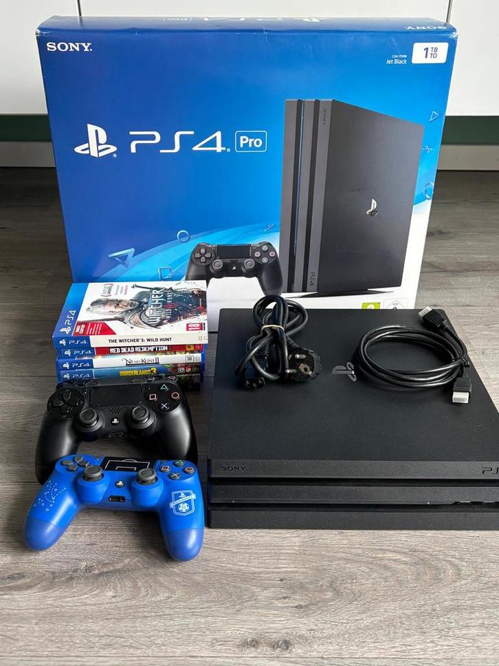 Playstation 4 pro (6 games, 3 controllers), Spelcomputers en Games, Spelcomputers | Sony PlayStation 4, Zo goed als nieuw, Pro