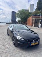 Volvo V40 1.5 T3 152PK R-design 2019 Zwart, 65 €/maand, 1498 cc, Zwart, 4 cilinders