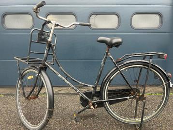 DAMESFIETS MET EEN VOORREKJE// alle fietsen €80!