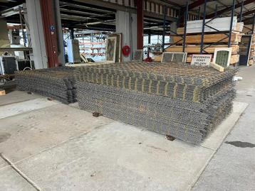 Nieuwe staalmatten rond 6mm en rond 8mm (2mx3m) beschikbaar voor biedingen