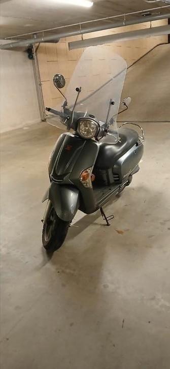 Kymco like brom 2014 !, Fietsen en Brommers, Scooters | Kymco, Gebruikt, Like, Benzine, Ophalen