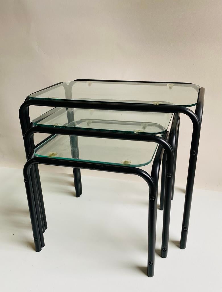 Jaren 80 mimi bijzettafels (3) nesting tables, Verzamelen, Retro, Huis en Inrichting, Ophalen