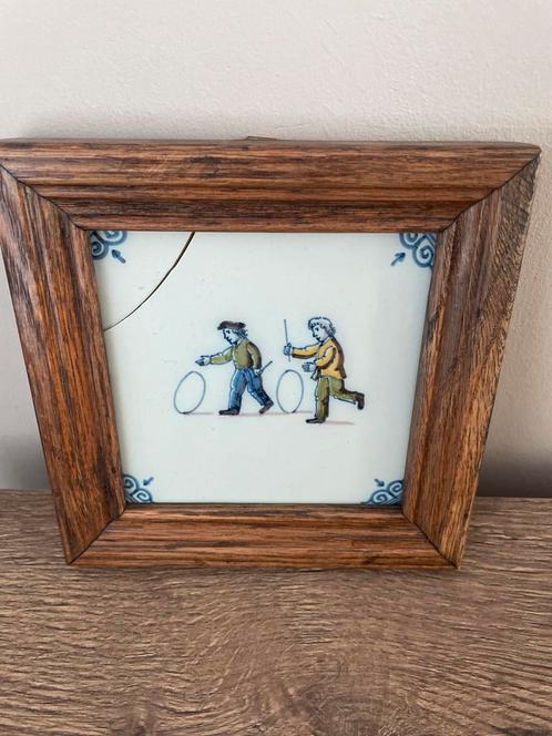 Tichelaar Makkum Tegeltje (Mand), Antiek en Kunst, Antiek | Wandborden en Tegels, Ophalen of Verzenden