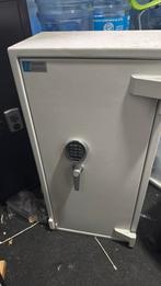 Sleutel kluit meer dan 100 sleutels, Ophalen, Zo goed als nieuw