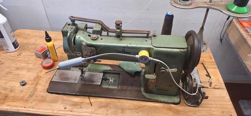 Adler Industriële Naaimachine - Model 67-73L, Hobby en Vrije tijd, Naaimachines en Toebehoren, Ophalen