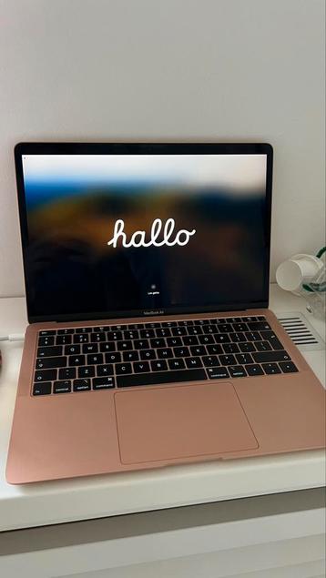 MacBook Air 13-inch (2019) – i5 / 8GB / 128GB SSD – Goud beschikbaar voor biedingen