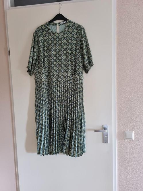 Izgs zwierige gevoerde jurk van Cadadia in mt 46, Kleding | Dames, Jurken, Zo goed als nieuw, Maat 46/48 (XL) of groter, Groen