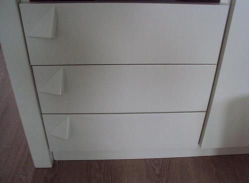 8 nwe massief houten design driehoek handgreepjes voor kast, Doe-het-zelf en Verbouw, Hang- en Sluitwerk, Nieuw, Overige typen