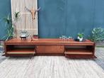 Vintage design XL lowboard Palissander Dressoir tv-meubel, Huis en Inrichting, 25 tot 50 cm, 200 cm of meer, Mid century modern design