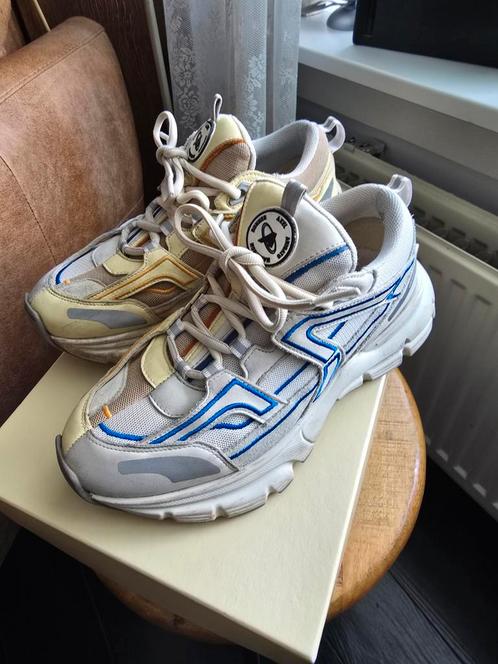 Axel Arigato 37, Kleding | Dames, Schoenen, Zo goed als nieuw, Sneakers of Gympen, Wit, Ophalen of Verzenden