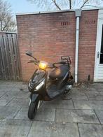 PIAGGIO ZIP 2020 IGET (+begrenzer), Maximaal 25 km/u, Benzine, 50 cc, Zo goed als nieuw