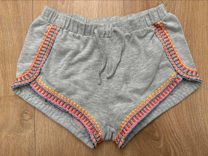 Billieblush korte broek grijs maat 134, Kinderen en Baby's, Kinderkleding | Maat 134, Gebruikt, Meisje, Broek, Ophalen of Verzenden