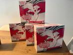 Pokemon Scarlet & Violet White Flare ETB, Ophalen of Verzenden, Zo goed als nieuw