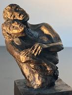 Brons Astrid Veldhuyzen”omarming” 1379 gram, Antiek en Kunst, Antiek | Koper en Brons, Ophalen of Verzenden
