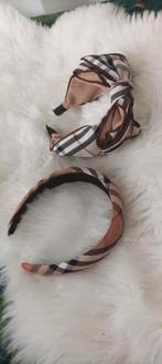 Nieuwe Burberry haar band, Ophalen of Verzenden, Nieuw, Overige materialen