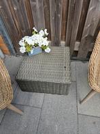 Hooker bijzet  tuintafel , zit 1 gaatje in, Ophalen, Gebruikt