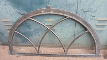 GOEDKOPE AUTHENTIEKE GIETIJZEREN STALRAMEN beschikbaar voor biedingen