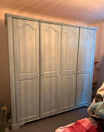 Brocante kast, mintgroene krijtverf, Annie Sloan, vintage beschikbaar voor biedingen