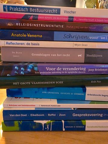 Diverse studieboeken HBO/WO beschikbaar voor biedingen