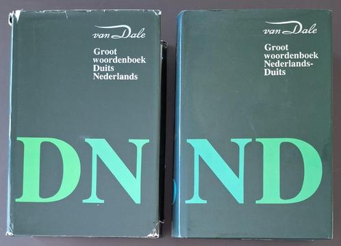 2 x Van Dale groot woordenboek D-NL en NL-D, Boeken, Woordenboeken, Gelezen, Van Dale, Ophalen of Verzenden