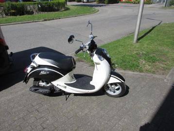 nog leuke sym  mio snor 25 km uit 2011 beschikbaar voor biedingen