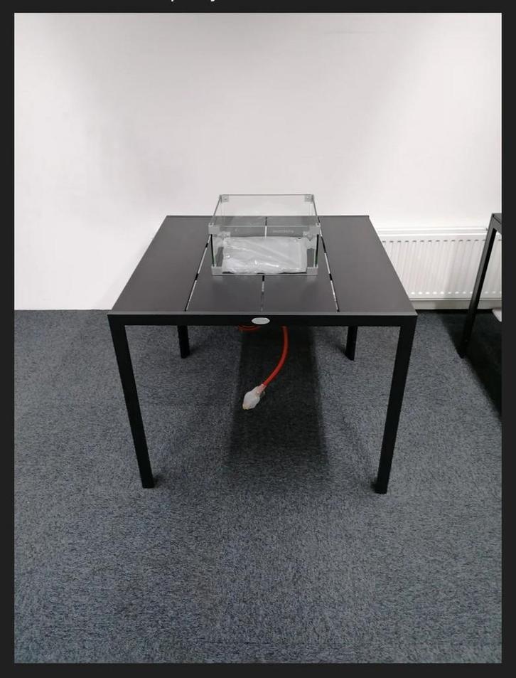 Vuurtafel-Eettafel met RVS brander, glasombouw en afdekplaat, Tuin en Terras, Vuurtafels, Nieuw, Ophalen