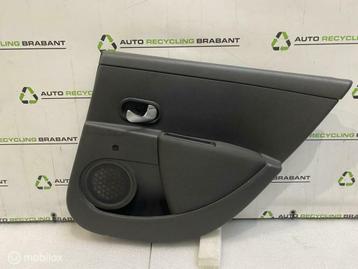 Deurbekleding Rechts Achter Renault Clio Estate 8200917891 beschikbaar voor biedingen