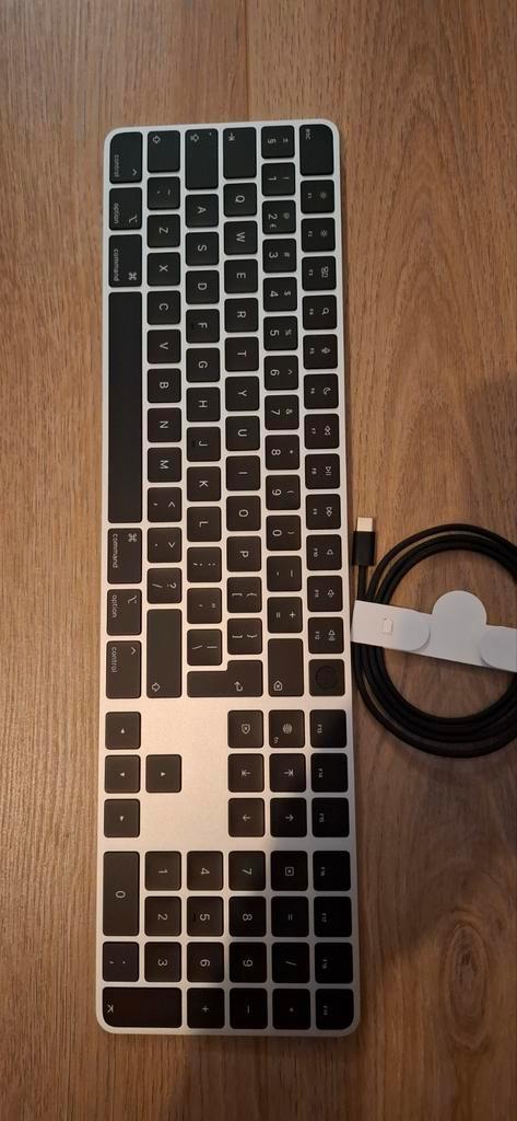 Nieuw Apple magic keyboard zwart (Touch ID) NL draadloos, Computers en Software, Toetsenborden, Nieuw, Qwerty, Draadloos, Ophalen of Verzenden