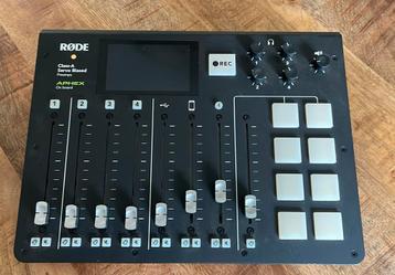Rode Rodecaster Pro I beschikbaar voor biedingen