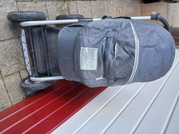 Nette Mutsy kinderwagen / wandelwagen met extra's beschikbaar voor biedingen