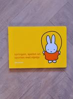 Boek: Dick Bruna - springen, spelen en sporten met nijntje, Non-fictie, Ophalen of Verzenden, Zo goed als nieuw, Dick Bruna