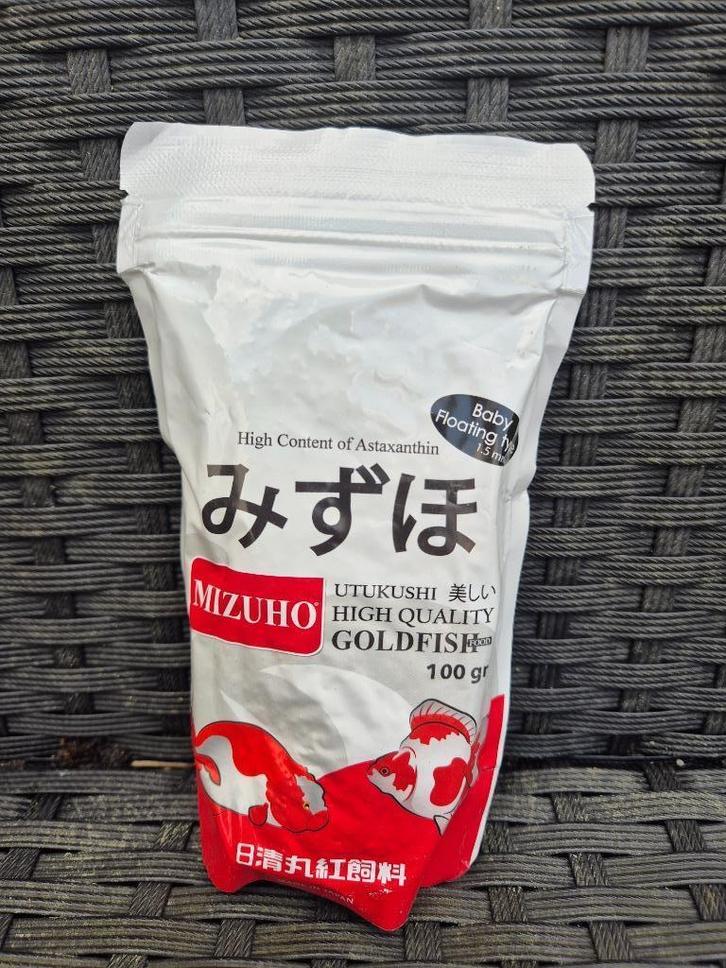Mizuho baby goudvisvoer drijvend 100 gr., Dieren en Toebehoren, Vissen | Aquariumvissen, Zoetwatervis, Vis