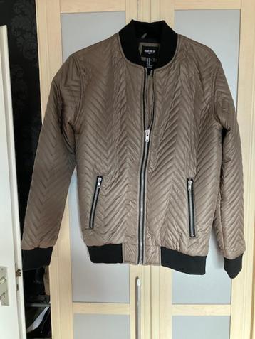 Kort Jasje/Jack   (Maat:XS) beschikbaar voor biedingen