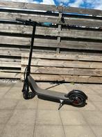 Elektrische step, Fietsen en Brommers, Ophalen, Zo goed als nieuw, Elektrische step (E-scooter), Red6