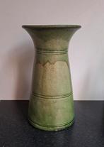 Vaas. Vroege W.C. Brouwer?, Antiek en Kunst, Ophalen of Verzenden