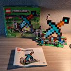 LEGO Minecraft Uitvalbasis Zwaard Bouwspeelgoed - 21244, Kinderen en Baby's, Ophalen of Verzenden, Zo goed als nieuw, Complete set