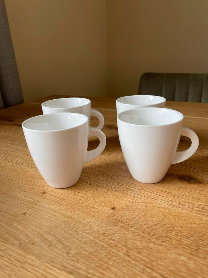 Koffiemokjes Espressomokjes Maxwell Williams wit, Huis en Inrichting, Keuken | Servies, Zo goed als nieuw, Kop(pen) en/of Schotel(s)