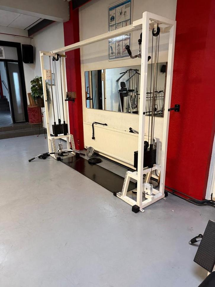 Techno Gym Isotonic apparaten 9 stuks, Sport en Fitness, Fitnessapparatuur, Gebruikt, Krachtstation, Armen, Benen, Borst, Buik